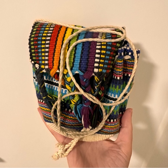 Small multicolor woven purse - Picture 5 of 10